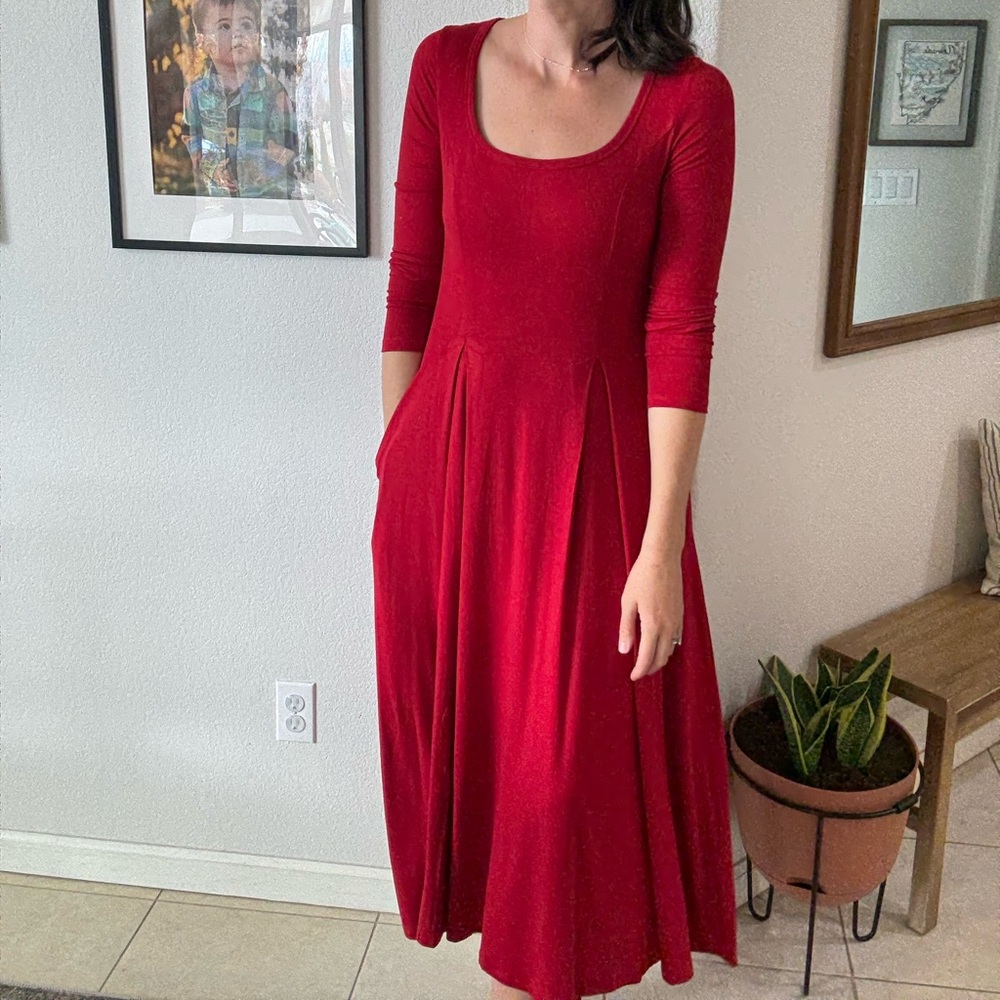 Elegant Red Long Sleeve Dress